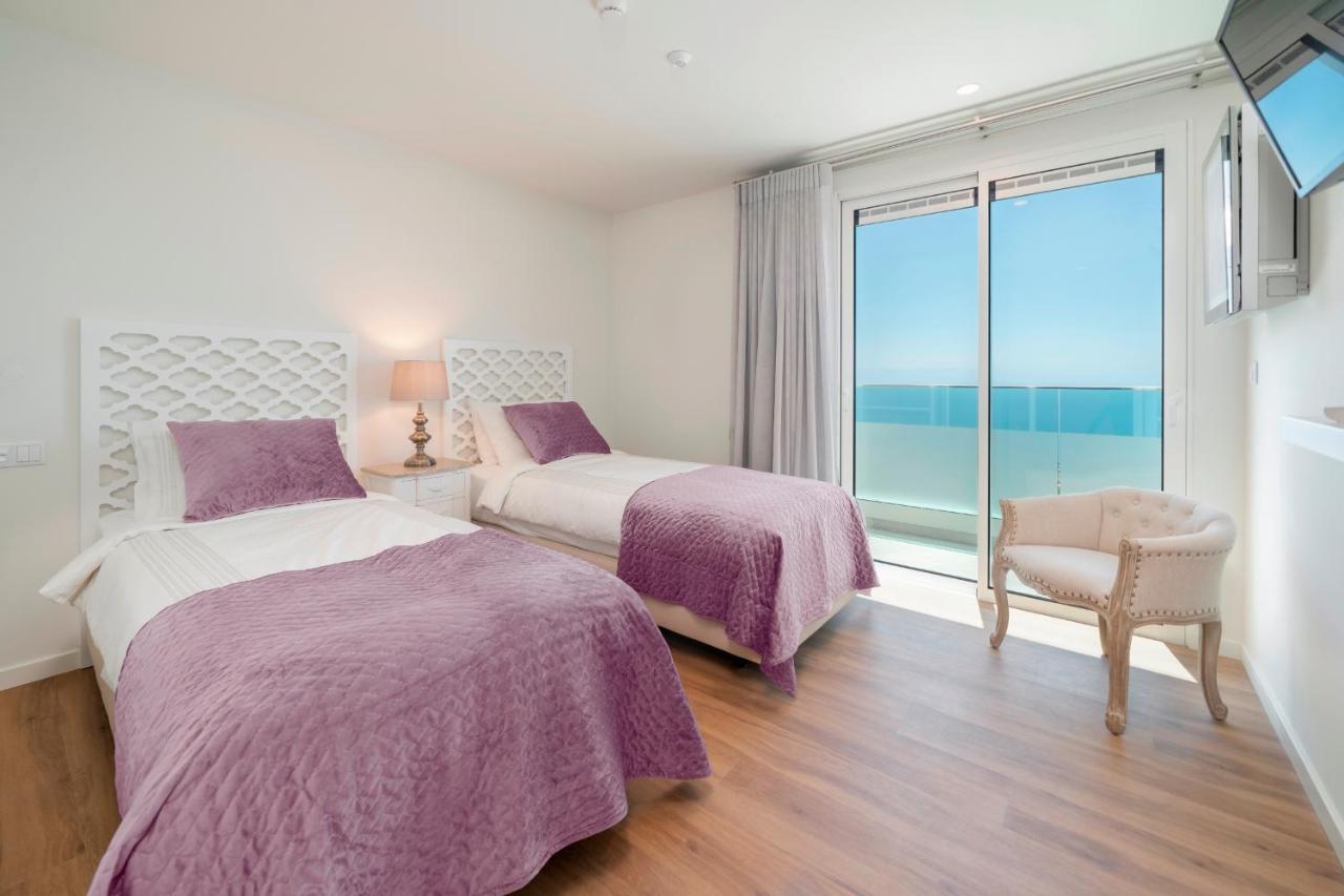 Ourmadeira - Grandview, Contemporary